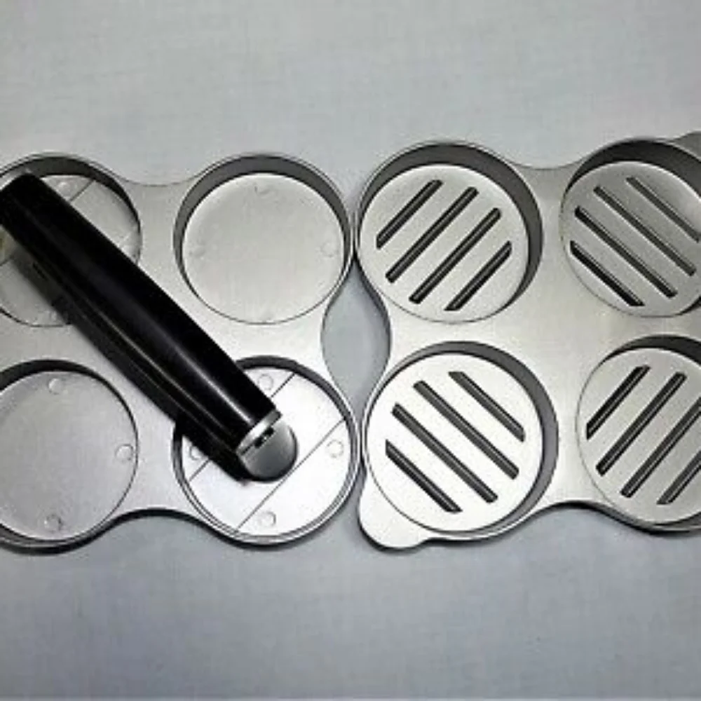 Williams-Sonoma BURGER PRESS-FOUR
